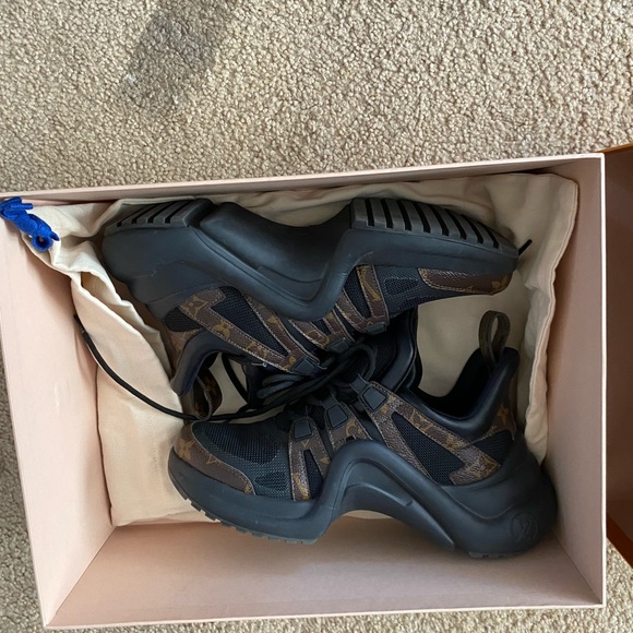 Women’s Louis Vuitton size 8 - Picture 3 of 8